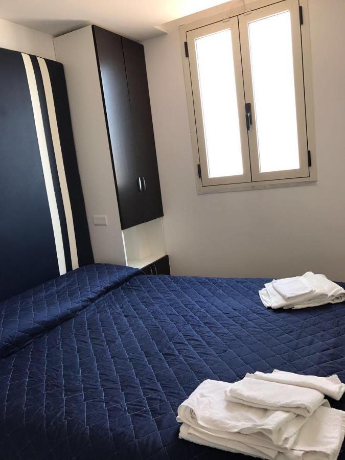 La Stanza Sul Porto Di Amalfi Camera Piccina Piccina Con Bagno Privato E Terrazzino Vista Mare Екстериор снимка