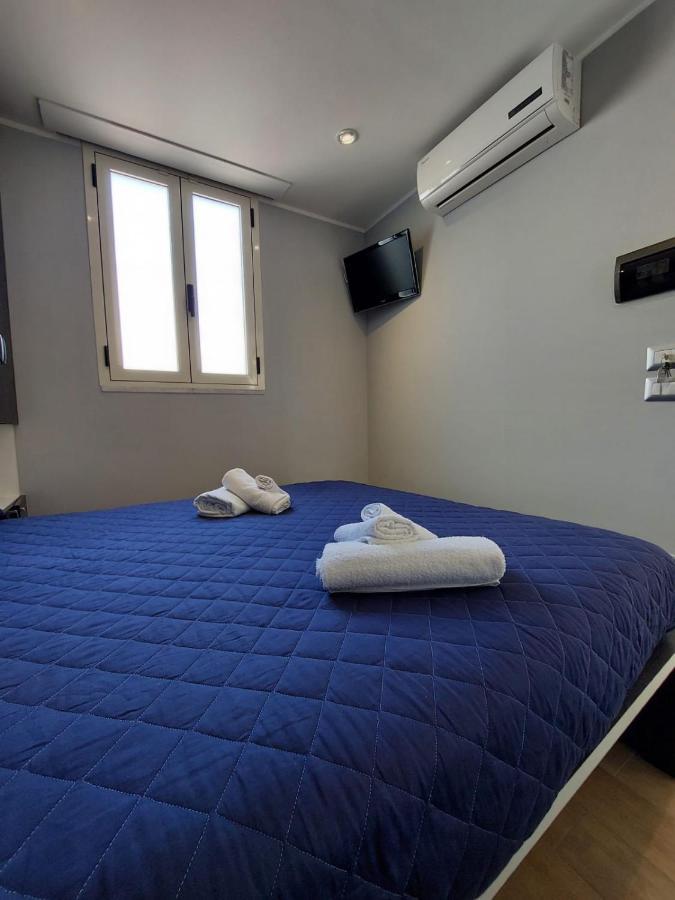 La Stanza Sul Porto Di Amalfi Camera Piccina Piccina Con Bagno Privato E Terrazzino Vista Mare Екстериор снимка