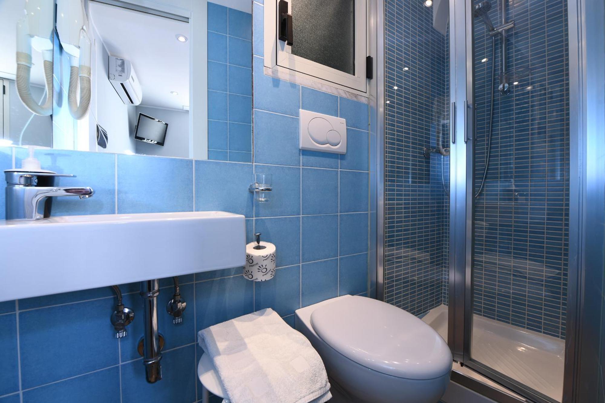 La Stanza Sul Porto Di Amalfi Camera Piccina Piccina Con Bagno Privato E Terrazzino Vista Mare Екстериор снимка